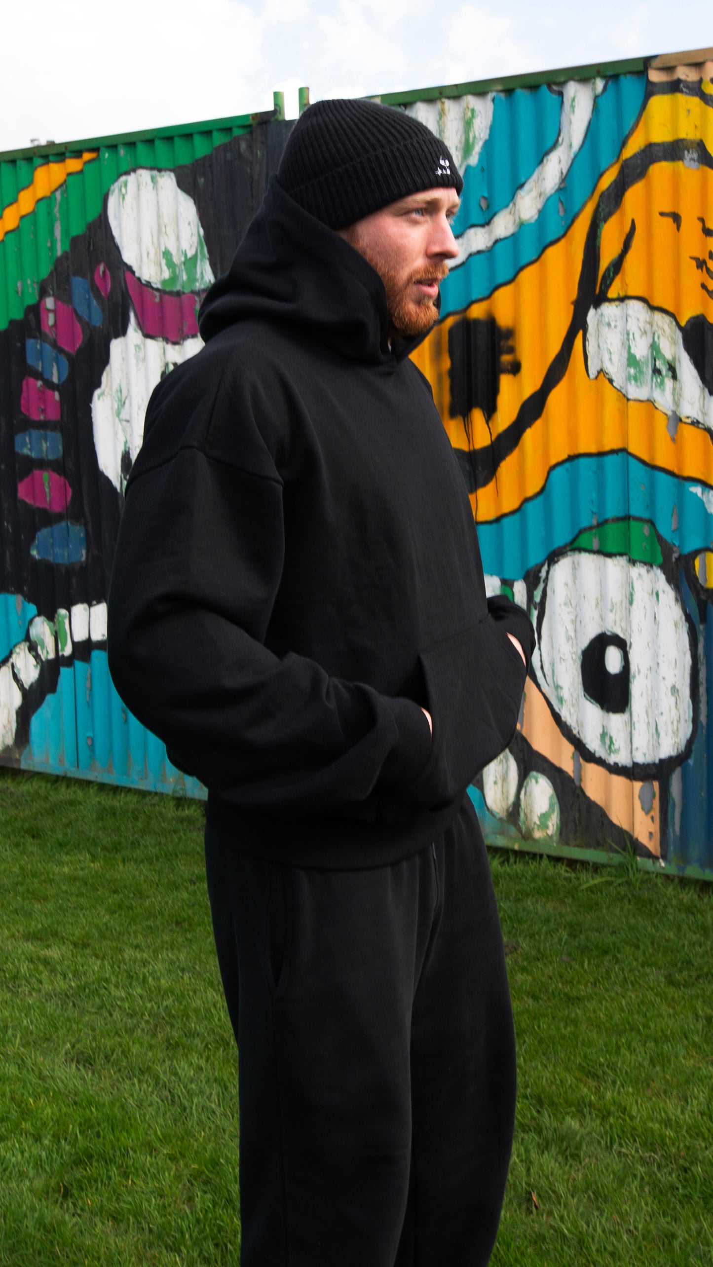 Mishap Colab Bally Bubble Hood - [ Black ]